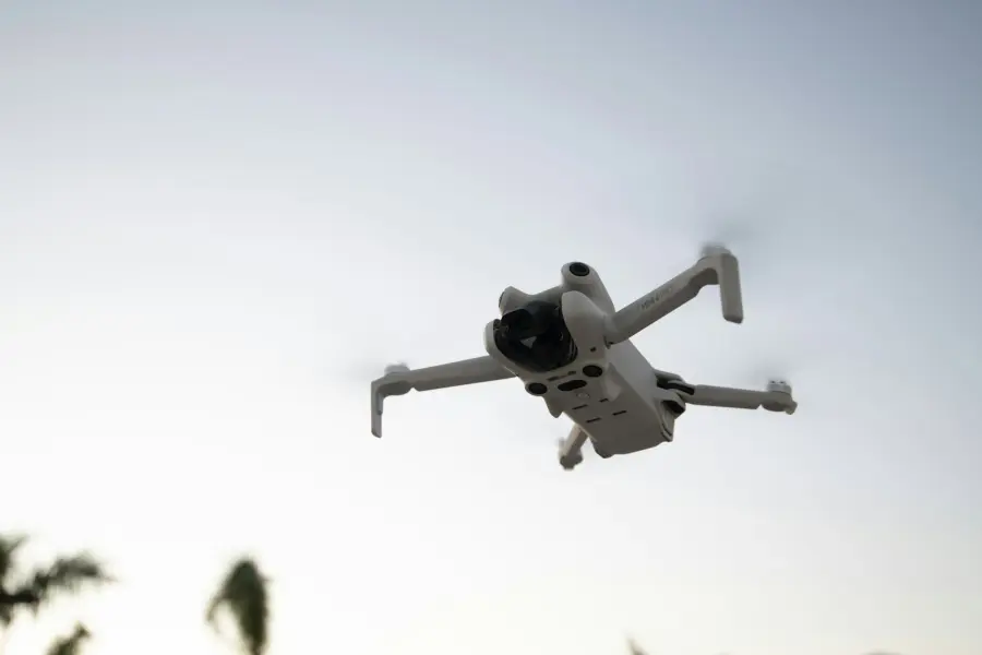 Patentino Drone e Regole di Sicurezza: Cosa Devi Sapere Prima di Volare