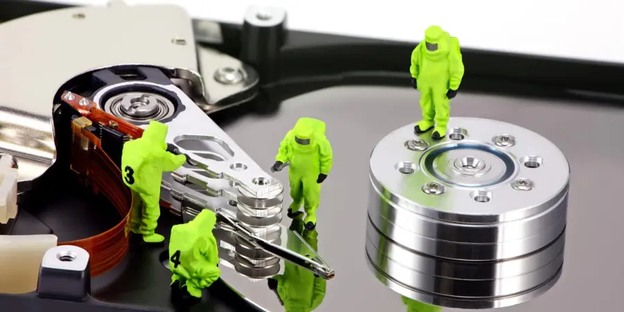 Fai da te vs. servizio di recupero dati professionale: due soluzioni per il data recovering