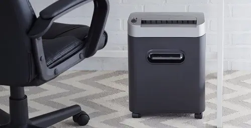 Recensione AmazonBasics AZ80MCEU