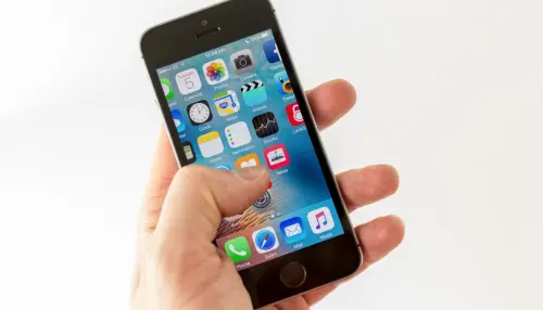 Come modificare il colore delle emoji iPhone