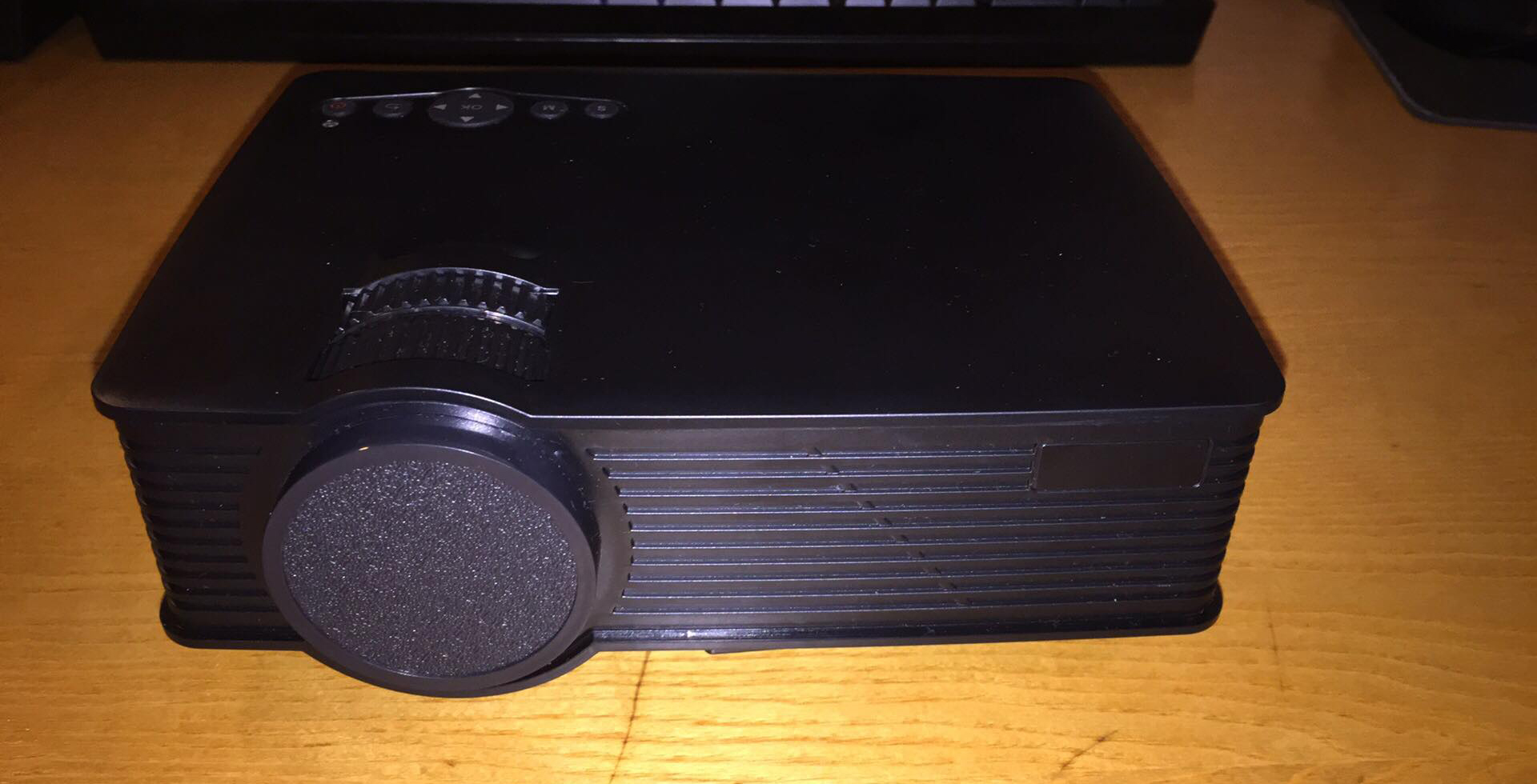 Recensione Mpow Mini HD: proiettore portatile convincente