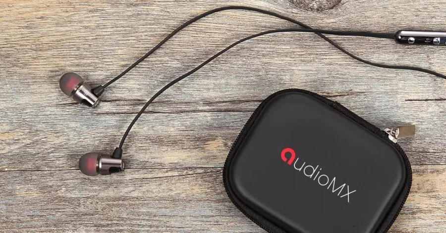 AudioMX EM-7A: Auricolari in-ear con microfono