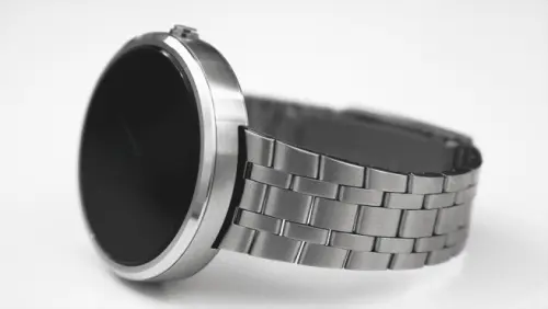 Motorola Moto 360 è compatibile con i cinturini del Pebble Steel
