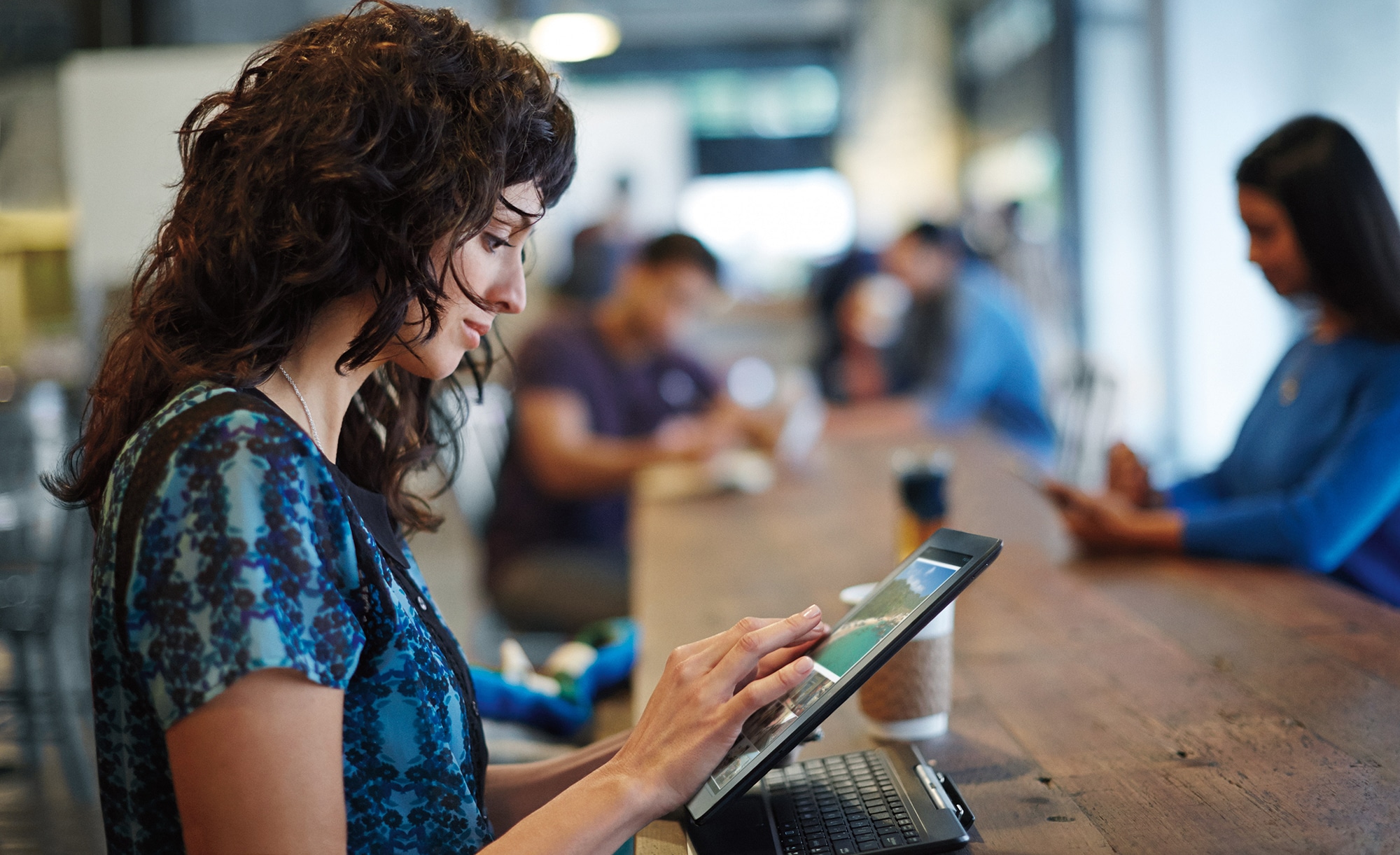 Acquistare un tablet 2 in 1 conviene?