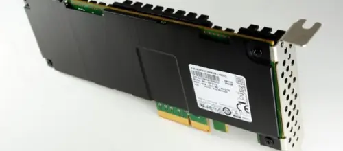 Samsung SM1715: parte la produzione dell'SSD con PCI-E da 3,2TB