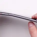 Apple iPhone 6 Plus si piega, mentre Note 3 no.