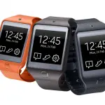 Samsung Gear Solo con slot per le schede sim insieme al Note 4 all' IFA di Berlino