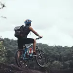 Tutti gli effetti benefici di girare in mountain bike