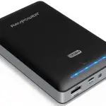 Recensione RAVPower Terza Generazione Deluxe, batteria esterna compatta e potente