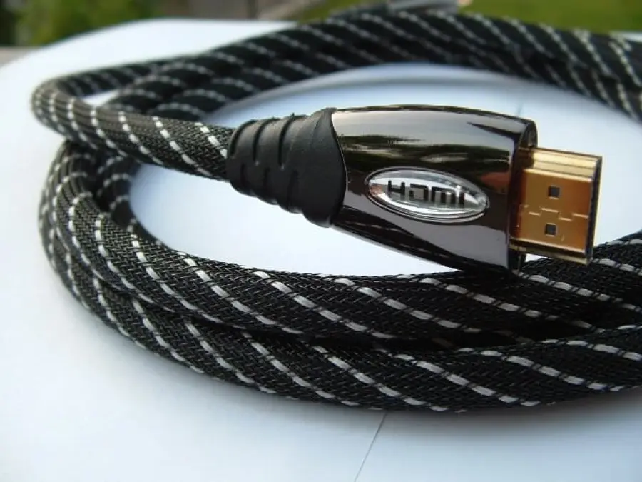 Che differenza c'è tra un cavo HDMI 1.4 e 2.0