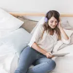 Camera da letto matrimoniale: come arredarla in stile high-tech