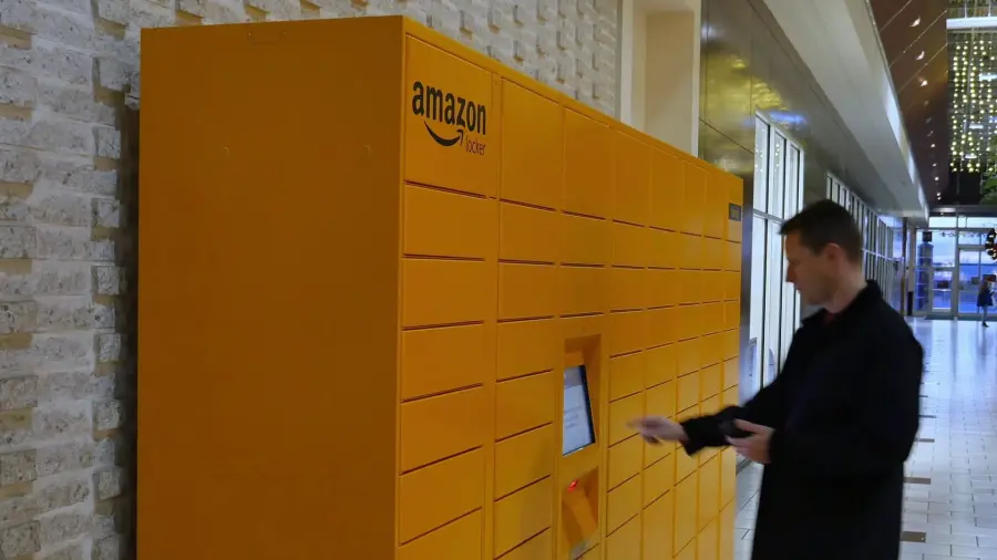 Come ritirare un pacco Amazon Locker