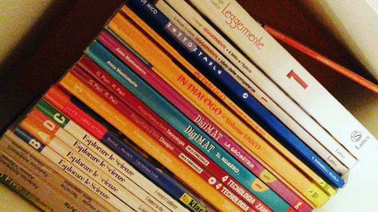 Cosa fare con dei libri scolastici vecchi