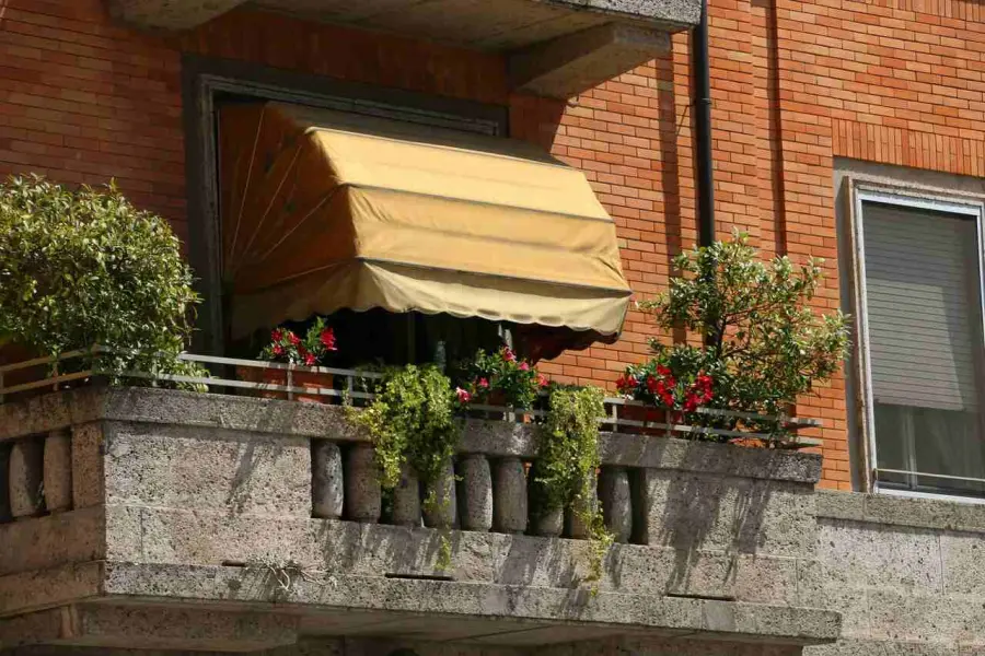Come arredare un balcone piccolo: consigli da non perdere