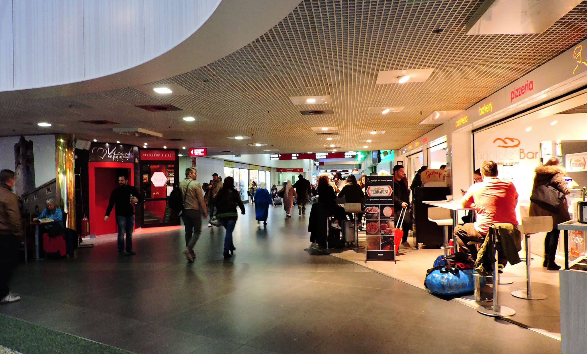 Come orientarsi in aeroporto: consigli utili