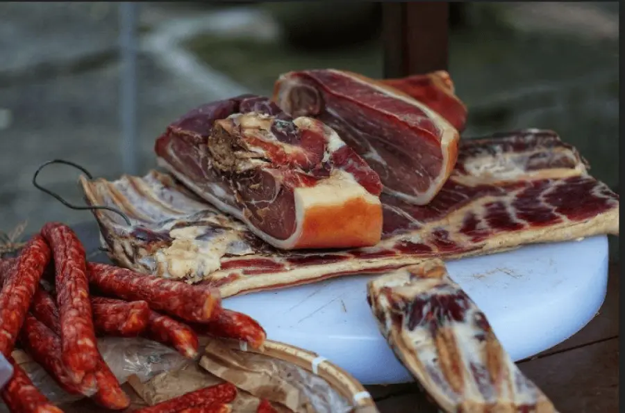 Il perfetto regalo di Natale? Metti un cesto gourmet sotto l’albero