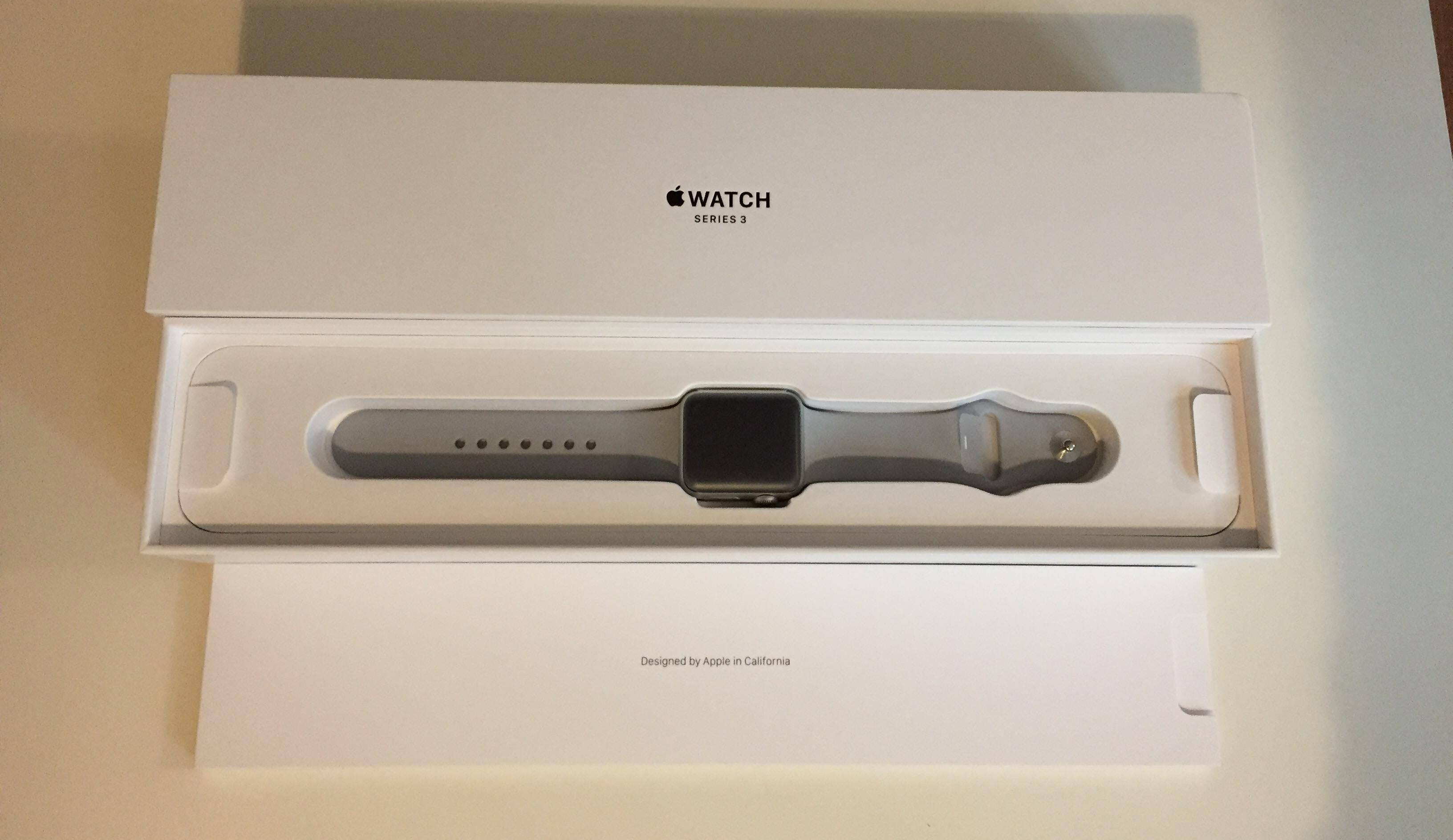 confezione Apple Watch Serie 3
