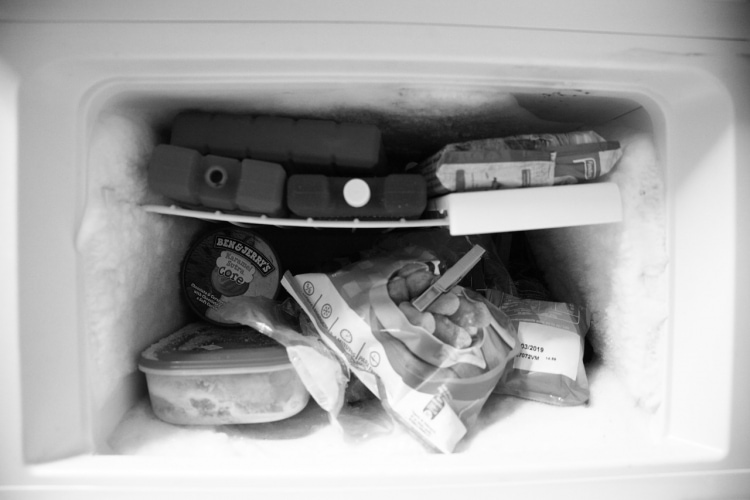 Formazione di troppo ghiaccio nel freezer
