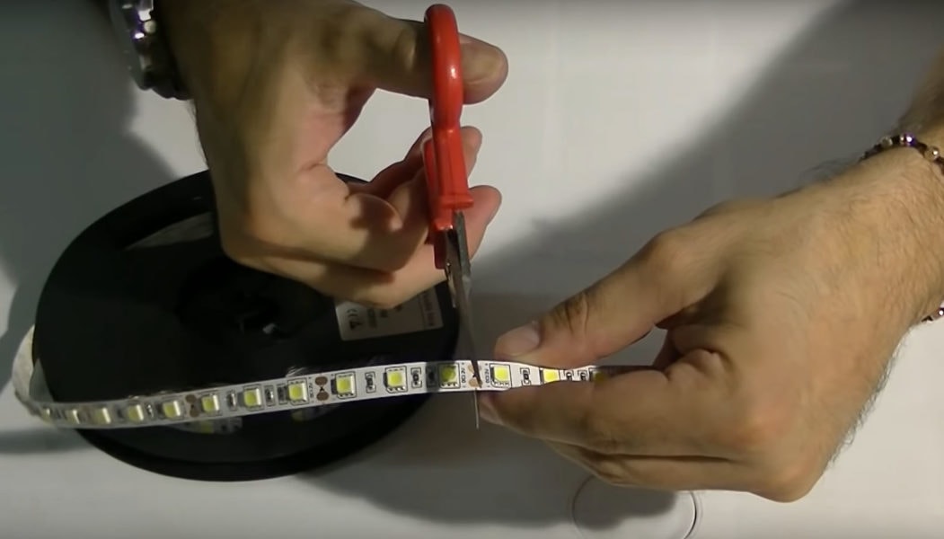 Come collegare striscia LED tagliata