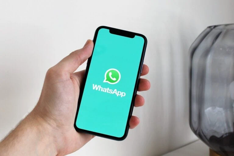 Sicurezza su WhatsApp: come scongiurare furti al proprio profilo