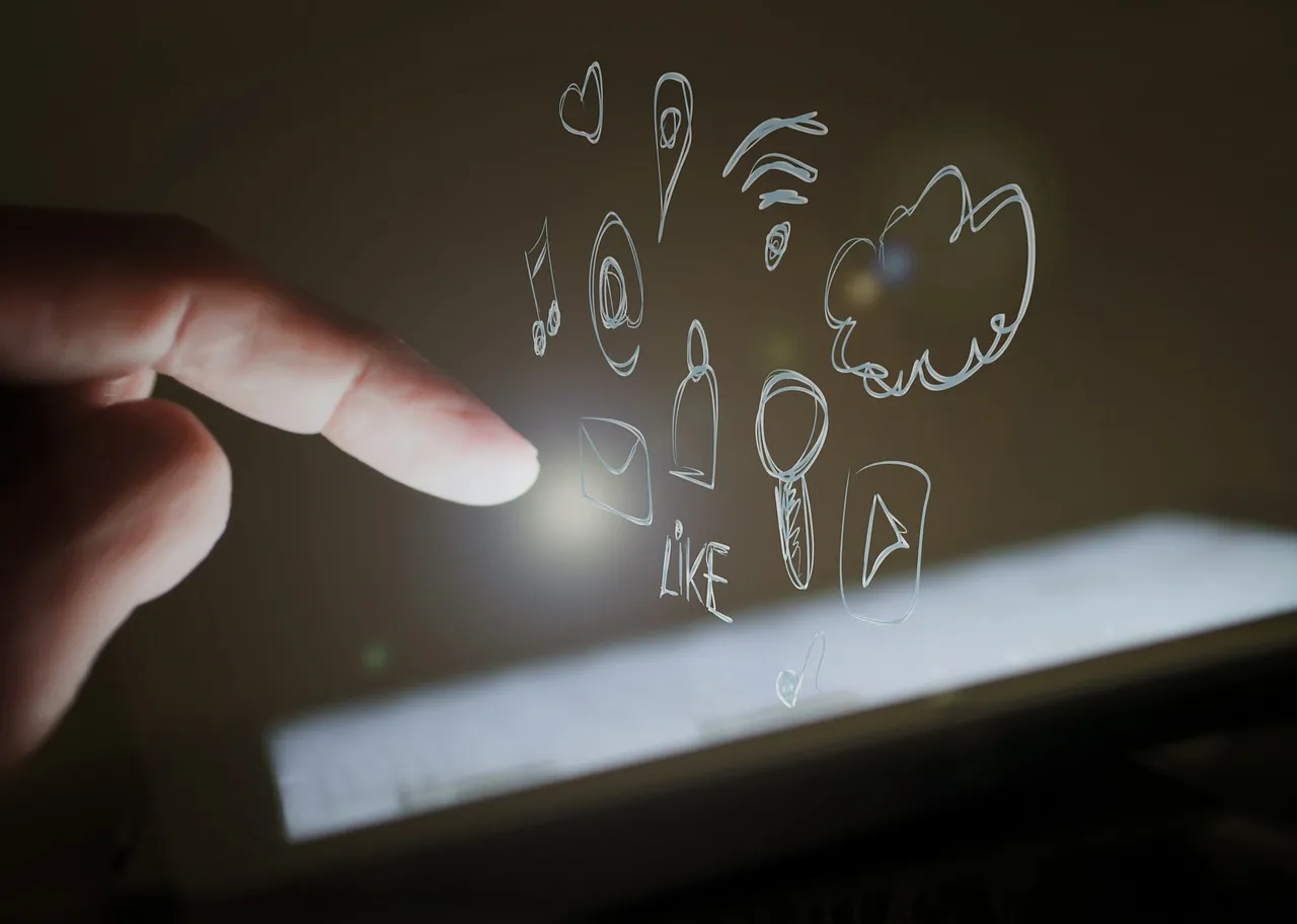 Le ombre dei social network: quando la connessione diventa dipendenza